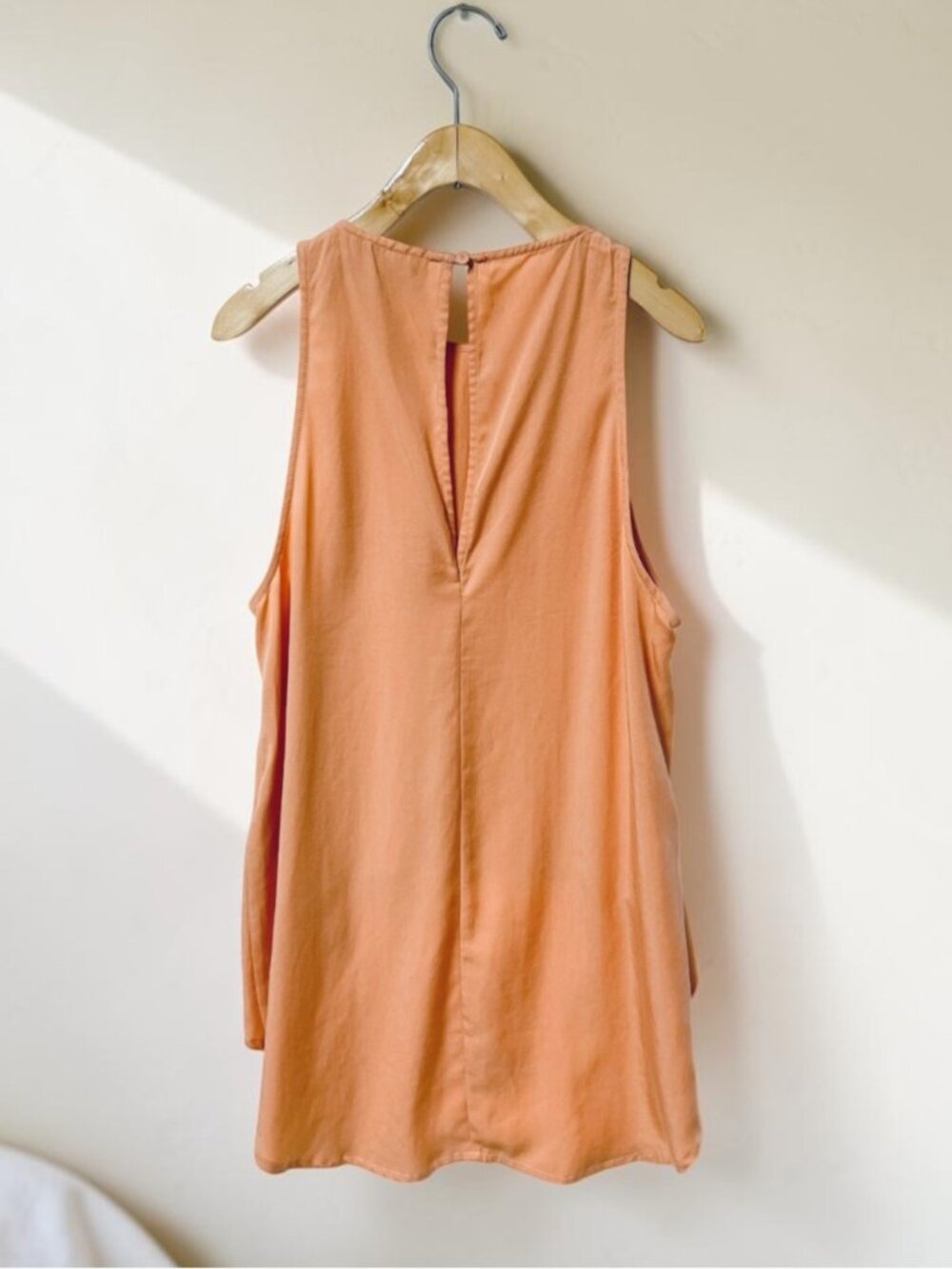 FINDERS High Low Asymmetrical Hem Sleeveless Peach Tunic Top - Picture 3 of 10
